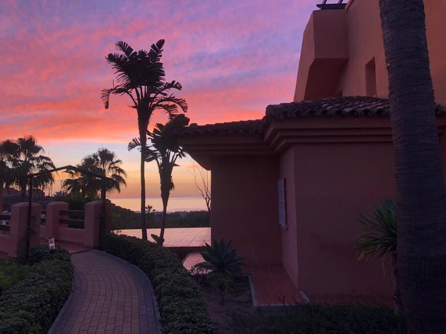Schoenes Penthouse Mit Meerblick Pura Vida Bahia de Casares Zewnętrze zdjęcie