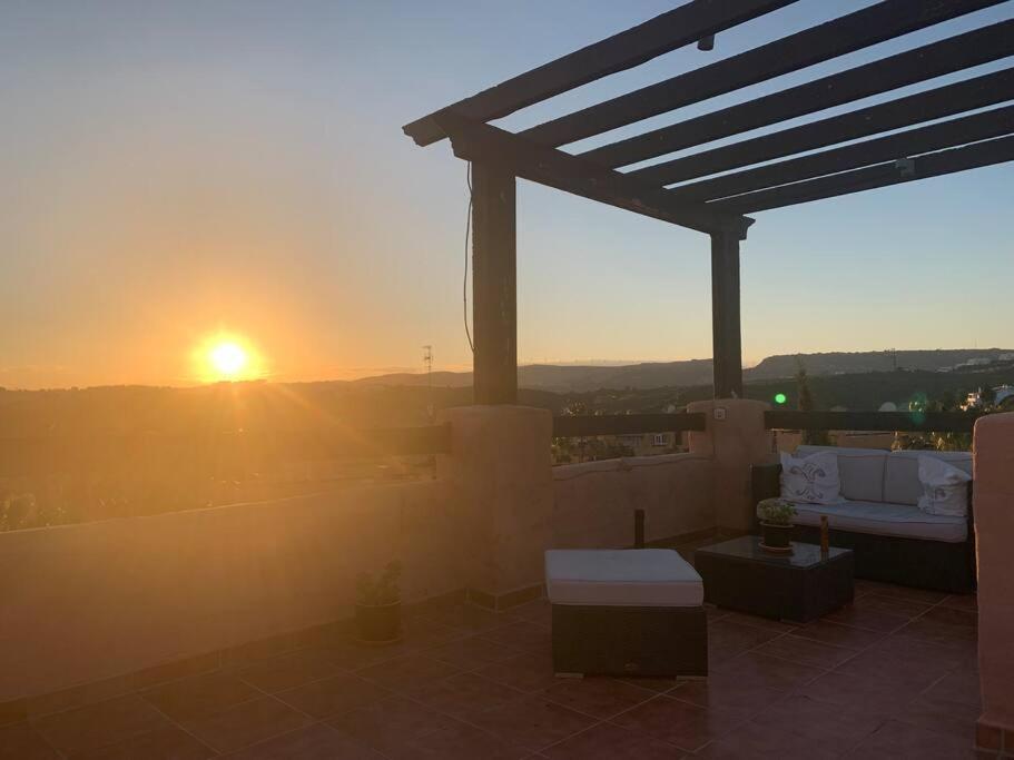 Schoenes Penthouse Mit Meerblick Pura Vida Bahia de Casares Zewnętrze zdjęcie